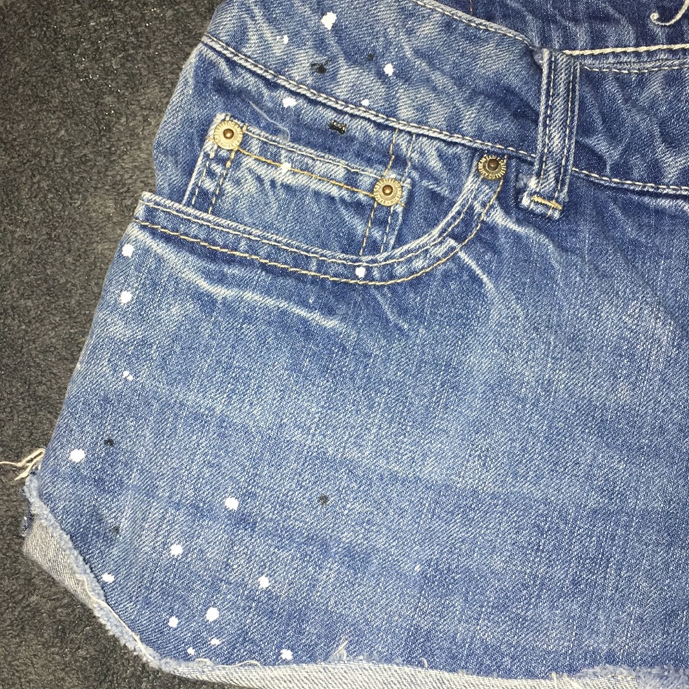 AE SHORTS - Picture 4 of 8